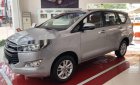 Toyota Innova 2.0E 2018 - Bán ô tô Toyota Innova 2.0E 2018, màu bạc