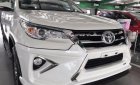 Toyota Fortuner  4x2V 2017 - Bán Toyota Fortuner 4x2V năm sản xuất 2017, màu trắng, xe nhập