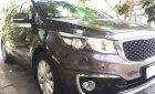 Kia Sedona Gat 2015 - Bán Kia Sedona nâu hột nhãn 2015 bản tự động 3.3 full option mới zin