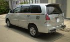 Toyota Innova 2.0G 2010 - Bán Toyota Innova 2.0G năm sản xuất 2010, màu bạc như mới