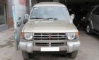 Mitsubishi Pajero 2006 - Cần bán lại xe Mitsubishi Pajero đời 2006, màu ghi vàng