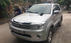 Toyota Fortuner 2010 - Bán Toyota Fortuner năm sản xuất 2010, màu bạc số sàn, giá tốt