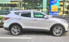 Hyundai Santa Fe 2018 - Bán ô tô Hyundai Santa Fe năm 2018, màu bạc
