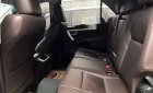 Toyota Fortuner   V 4X2AT  2017 - Cần bán gấp Toyota Fortuner V 4X2AT 2017, màu đen số tự động
