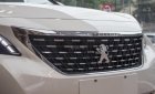 Peugeot 5008 2018 - Peugeot Tây Ninh bán xe Peugeot 5008 dòng xe 7 chỗ gầm cao màu trắng đời 2018 mới 100%