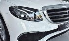 Mercedes-Benz E class E200 2018 - Bán ô tô Mercedes E200 năm sản xuất 2018, màu trắng