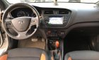 Hyundai VT260 2015 - Chính chủ bán Hyundai i20 Active năm 2015, màu trắng, nhập khẩu