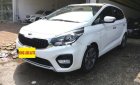 Kia Rondo 2.0 AT 2018 - Cần bán gấp Kia Rondo 2.0 AT đời 2018, màu trắng