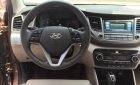 Hyundai Tucson 2.0 AT 2017 - Cần bán gấp Hyundai Tucson 2.0 AT năm 2017, màu nâu, nhập khẩu, 879tr