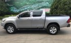 Toyota Hilux 2.4E MT 2015 - Cần bán gấp Toyota Hilux 2.4E MT năm 2015, màu bạc, nhập khẩu nguyên chiếc giá cạnh tranh