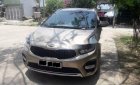 Kia Rondo 2.0 AT GAT 2017 - Bán Kia Rondo 2.0 AT GAT 2017, màu vàng kem