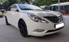 Hyundai Sonata Y20 2011 - Bán Hyundai Sonata Y20 đời 2011, màu trắng, xe nhập