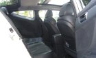 Hyundai Veloster 1.6 2011 - Cần bán gấp Hyundai Veloster 1.6 sản xuất năm 2011, màu trắng xe gia đình, giá 495tr