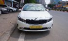 Kia Cerato AT 2017 - Bán ô tô Kia Cerato 2017, màu trắng, giá chỉ 608 triệu