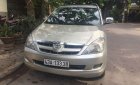 Toyota Innova G 2006 - Cần bán Toyota Innova G sản xuất 2006, màu bạc, giá tốt