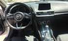 Mazda 3 1.5L Facelift 2017 - Cần bán xe Mazda 3 1.5L Facelift sản xuất 2017, màu trắng, 705tr