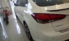 Kia Cerato 1.6AT 2017 - Bán Kia Cerato 1.6AT sản xuất năm 2017, màu trắng  