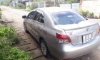 Toyota Vios   2010 - Gia đình bán Toyota Vios 2010, màu bạc 