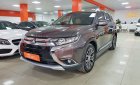 Mitsubishi Stavic 2.4 CVT Premium 2018 - Cần bán Mitsubishi Outlander 2.4 CVT Premium 2018, màu nâu số tự động