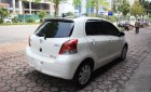 Toyota Yaris 1.3 AT 2009 - Cần bán Toyota Yaris 1.3 AT sản xuất năm 2009, màu trắng, nhập khẩu chính chủ