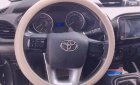 Toyota Hilux    2015 - Bán xe Toyota Hilux sản xuất năm 2015, màu bạc số sàn, 558tr
