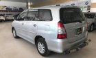 Toyota Innova 2.0E 2013 - Cần bán xe Toyota Innova 2.0E sản xuất năm 2013, màu bạc 