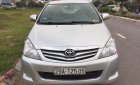 Toyota Innova 2011 - Cần bán Toyota Innova đời 2011, màu bạc