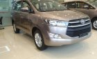 Toyota Innova 2.0E B 2018 - Bán Toyota Innova 2.0E 2018 màu đồng, nội thất Đen - Hỗ trợ trả góp 90%, bảo hành chính hãng 3 năm/Hotline: 0898.16.8118