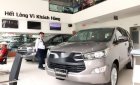 Toyota Innova   2.0E 2018 - Bán Toyota Innova 2.0E năm 2018, màu xám, giá chỉ 668 triệu