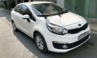 Kia Rio 2016 - Cần bán lại xe Kia Rio đời 2016, màu trắng số sàn, 415 triệu