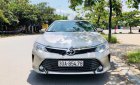 Toyota Camry 2.0E 2015 - Cần bán xe Toyota Camry 2.0E năm 2015 như mới, giá 885tr