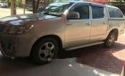 Toyota Hilux 2010 - Cần bán Toyota Hilux sản xuất năm 2010, màu bạc, giá tốt