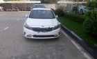 Kia Cerato 1.6 MT Base 2018 - Bán ô tô Kia Cerato 1.6 MT Base sản xuất năm 2018, màu trắng