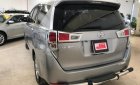 Toyota Innova 2.0E 2016 - Bán Toyota Innova 2.0E năm sản xuất 2016, màu bạc, giá chỉ 735 triệu