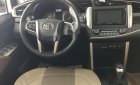 Toyota Innova  2.0V   2018 - Bán xe Toyota Innova 2.0V 2018, màu bạc