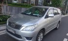 Toyota Innova E 2013 - Bán xe Toyota Innova E đời 2013, màu bạc. Giá tốt