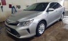Toyota Camry 2.0E 2016 - Bán Toyota Camry 2.0E đời 2016, màu bạc xe gia đình