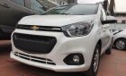 Chevrolet Spark LS MT 1.2L 2018 - Bán Chevrolet Spark LS MT 1.2L đời 2018, xe đủ màu hỗ trợ vay tối đa, KM hấp dẫn, nhận xe 5 chỗ chỉ với 60tr