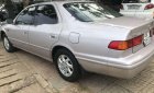 Toyota Camry 2001 - Bán Toyota Camry năm 2001, màu hồng phấn