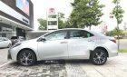 Toyota Corolla altis 2018 - Bán ô tô Toyota Corolla altis sản xuất năm 2018, màu bạc, 678tr