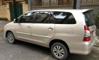 Toyota Innova E 2015 - Bán Toyota Innova E năm 2015, màu vàng, 540tr