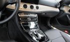 Mercedes-Benz E class E200 2017 - Cần bán lại xe Mercedes E200 đời 2017, màu nâu  