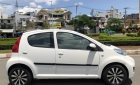 Peugeot 107 2011 - Bán Peugeot 107 nhập mới 2011, số tự động 6 cấp, 4 túi khí an toàn, nội thất xám