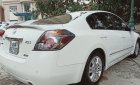 Nissan Altima   2.5S AT  2010 - Cần bán Nissan Altima 2.5S AT 2010, màu trắng như mới