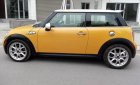 Mini Cooper S 2007 - Bán Mini Cooper S năm 2007, màu vàng, xe nhập