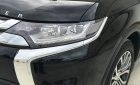 Mitsubishi Outlander 2.0 CVT 2018 - Bán Mitsubishi Outlander 2.0 CVT sản xuất 2018, màu đen, giá 808tr