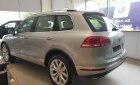 Volkswagen Touareg GP 2016 - Bán Volkswagen Touareg GP, màu xám (ghi), nhập khẩu, giá cực tốt. LH: 0901933522 Vy