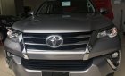 Toyota Fortuner 2.7V 4x2 AT 2018 - Cần bán rất gấp Toyota Fortuner 2.7V 4x2 AT sản xuất 2018, màu xám bạc, nhập khẩu