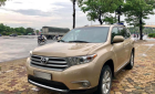 Toyota Highlander LE 2011 - Bán xe Toyota Highlander năm 2011 màu vàng cát, 1 tỷ 179 triệu, xe nhập khẩu