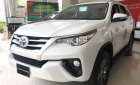 Toyota Fortuner 2.4G MT 2018 - Cần bán rất gấp xe Toyota Fortuner 2.4G MT sản xuất 2018, màu bạc